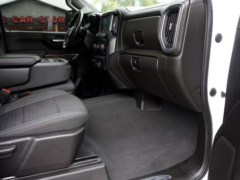 Used 2022 Chevrolet Silverado 2500 LT w/ Convenience Package image 12