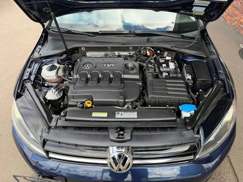 Used 2015 Volkswagen Golf TDI SEL FWD image 16