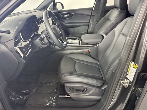 Used 2026 Audi Q7 3.0T Premium Plus w/ Premium Plus Package AWD/4WD image 2
