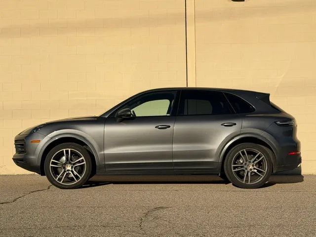 Used 2020 Porsche Cayenne AWD/4WD image 36
