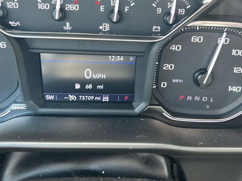 Used 2019 GMC Sierra 1500 SLE w/ SLE Value Package AWD/4WD image 6