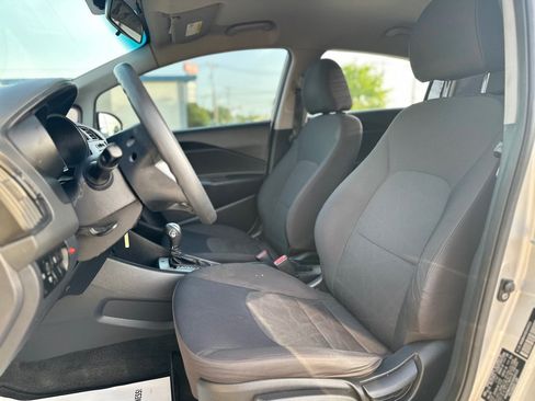Used 2014 Kia Rio LX FWD image 26