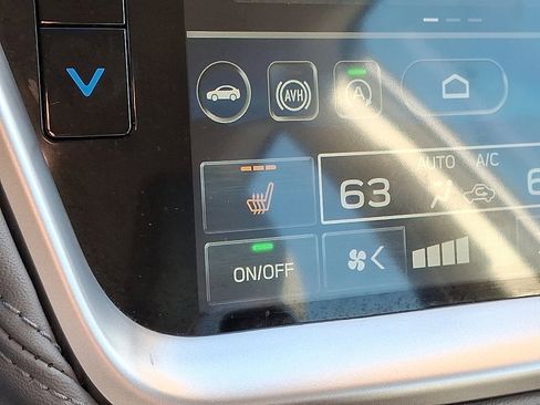 Certified 2025 Subaru Legacy Premium image 24