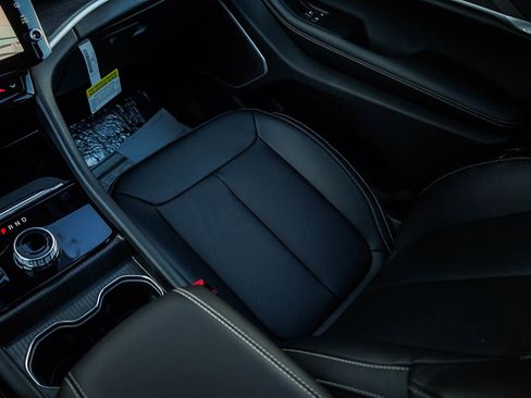 New 2026 Jeep Grand Cherokee Limited image 26