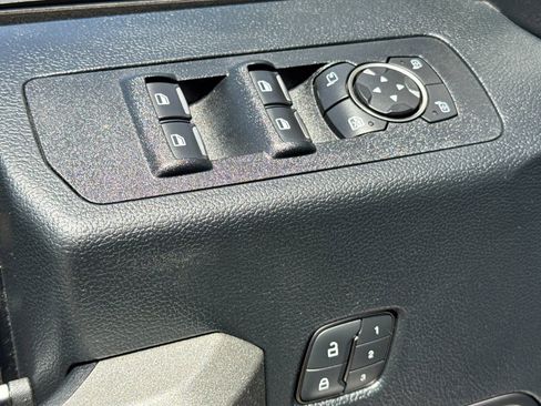 Used 2019 Ford F150 Raptor w/ Equipment Group 802A Luxury AWD/4WD image 13