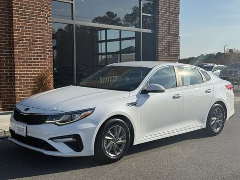 Used 2020 Kia Optima LX image 1