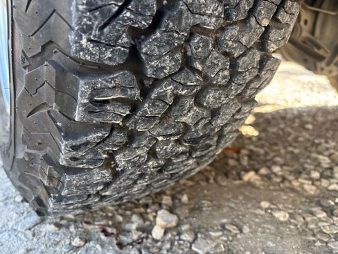 Used 2019 Nissan NV 3500 S image 55