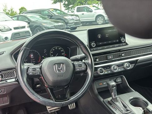 Used 2024 Honda Civic Sport image 13