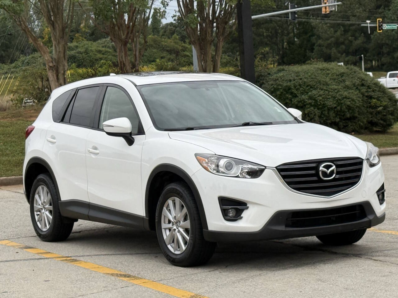 Used 2016 MAZDA CX-5 Touring FWD image 3