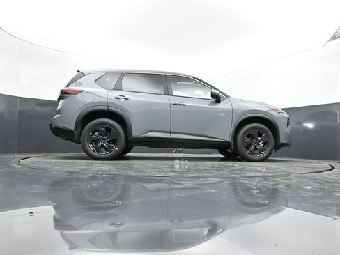New 2026 Nissan Rogue SV w/ Cold Weather Package AWD/4WD image 28