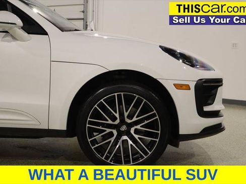 Used 2025 Porsche Macan AWD/4WD image 10