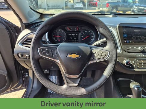 Used 2020 Chevrolet Malibu LT FWD image 30