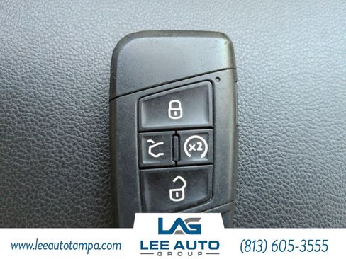 Used 2019 Volkswagen Atlas SEL Premium AWD/4WD image 32