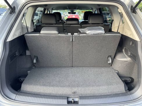 Used 2023 Volkswagen Tiguan SE FWD image 22