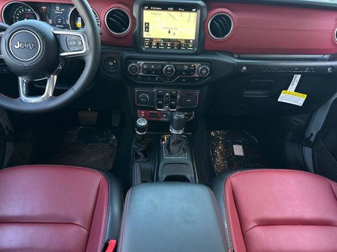Used 2023 Jeep Wrangler Unlimited Rubicon 4xe AWD/4WD image 13