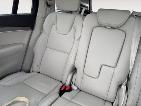 New 2025 Volvo XC90 B6 Ultra w/ Lounge Package image 13