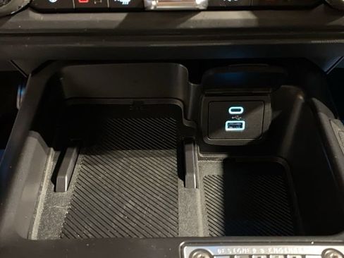 Certified 2025 Ford Bronco Outer Banks AWD/4WD image 36