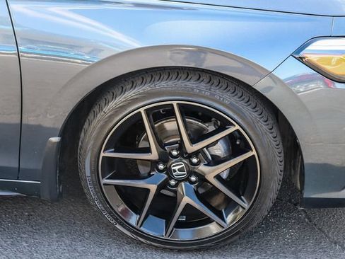 Used 2024 Honda Civic Sport Touring image 8