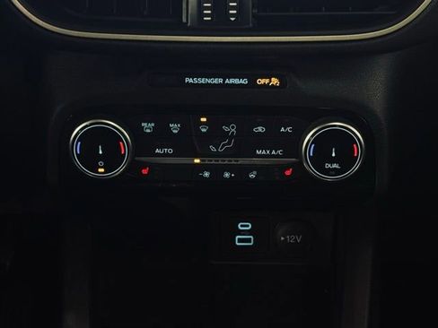 Used 2022 Ford Escape SEL image 32