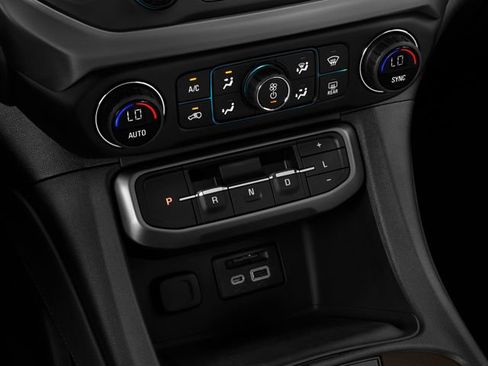 Used 2023 GMC Acadia AT4 w/ Technology Package AWD/4WD image 9