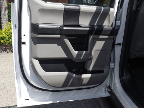 Used 2021 Ford F550 2WD Crew Cab Super Duty image 38