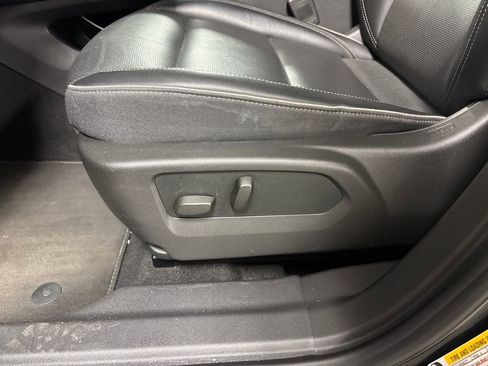 Used 2023 Buick Envision Essence FWD image 26