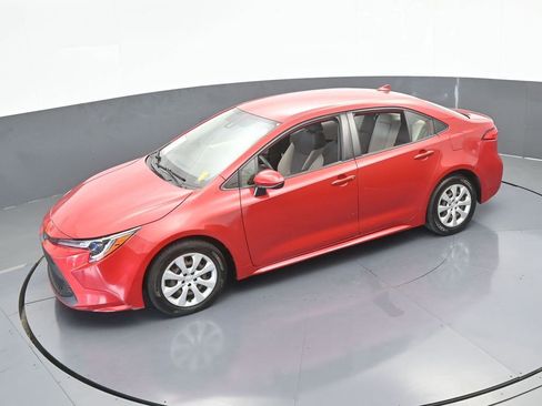 Used 2020 Toyota Corolla LE image 42
