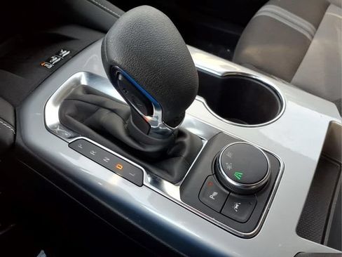 Used 2024 Chevrolet Blazer LT w/ Convenience Package FWD image 23