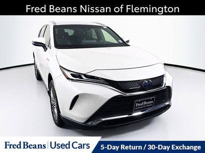 Used 2021 Toyota Venza XLE w/ Softex Package