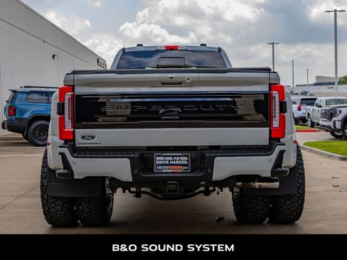 Used 2025 Ford F450 Platinum w/ FX4 Off-Road Package AWD/4WD image 8