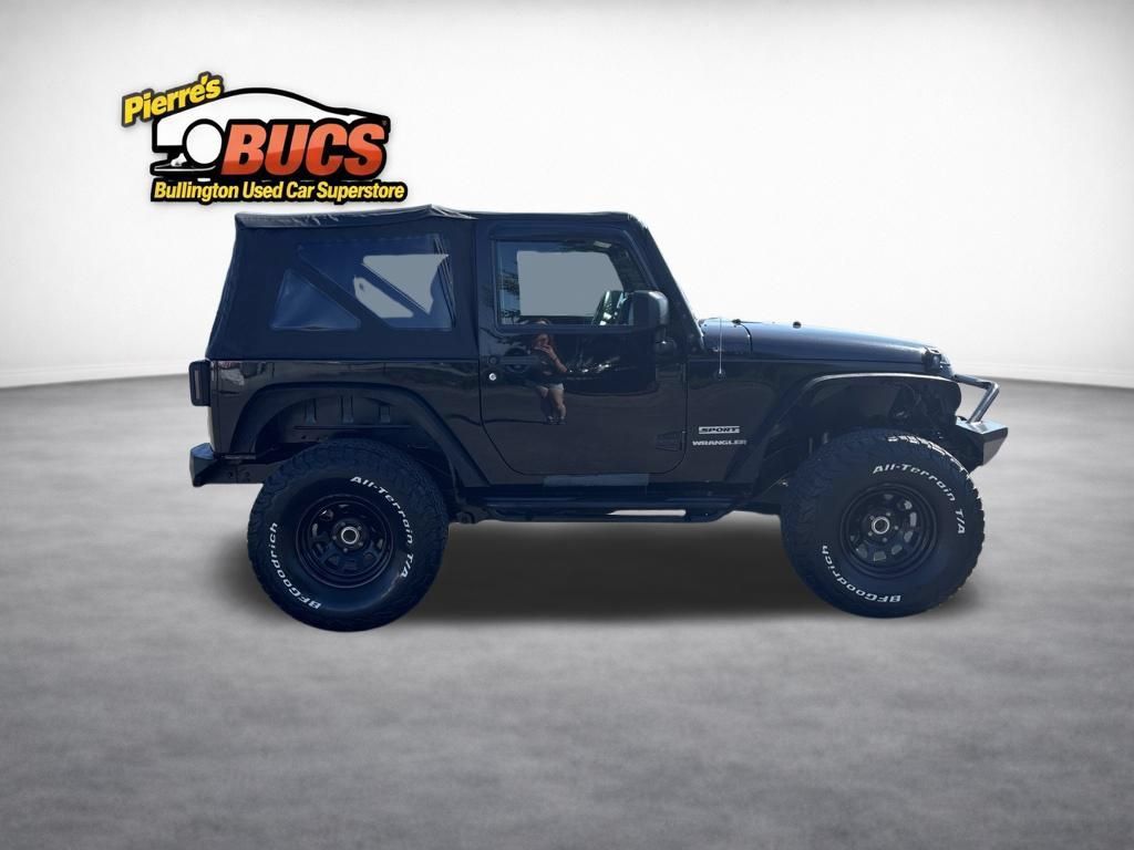 Used 2017 Jeep Wrangler Sport AWD/4WD image 6