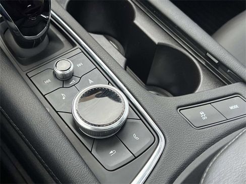 Certified 2024 Cadillac XT5 Premium Luxury image 28