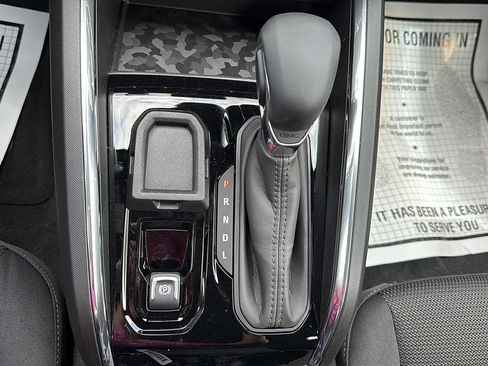 New 2025 GMC Canyon Elevation w/ Convenience Package image 23