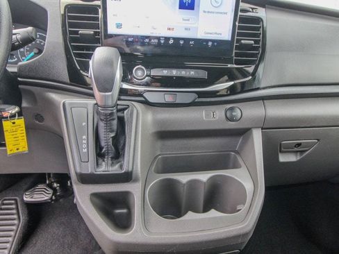 Used 2025 Ford Transit 350 XLT RWD image 25