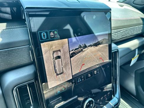 New 2026 GMC Yukon XL AT4 Ultimate w/ LPO, Floor Liner Package AWD/4WD image 29