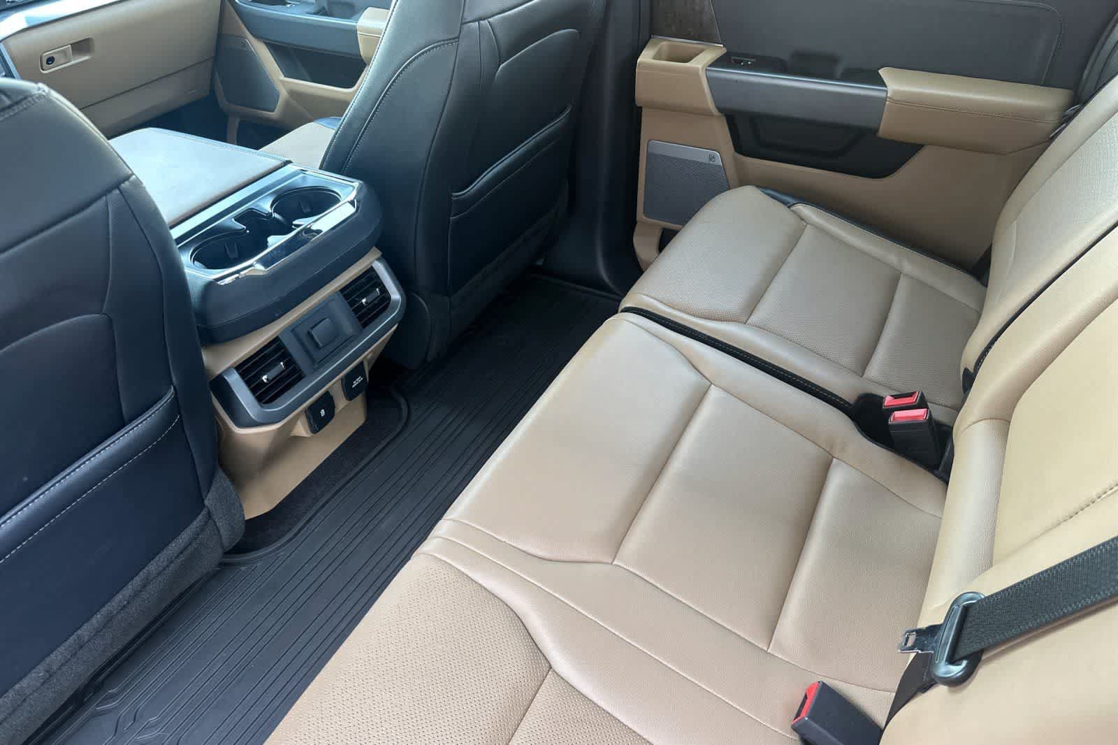 Used 2021 Ford F150 Lariat AWD/4WD image 4