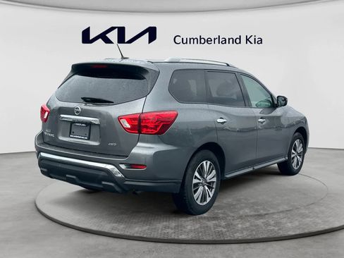 Used 2018 Nissan Pathfinder S AWD/4WD image 5