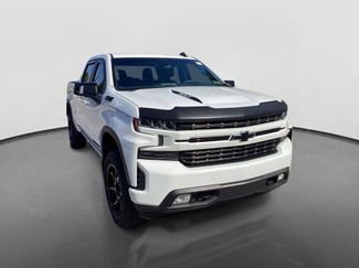 Used 2022 Chevrolet Silverado 1500 RST w/ LPO, Blackout Package AWD/4WD video 3