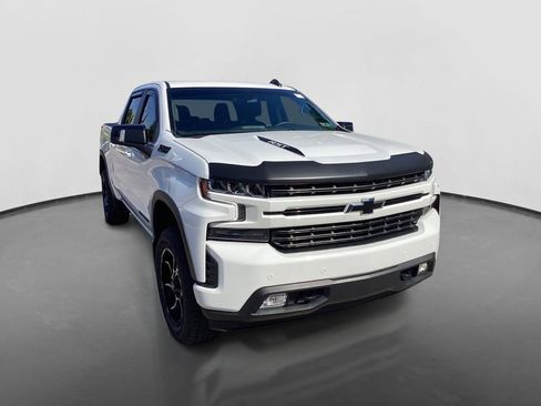 Used 2022 Chevrolet Silverado 1500 RST w/ LPO, Blackout Package AWD/4WD image 3