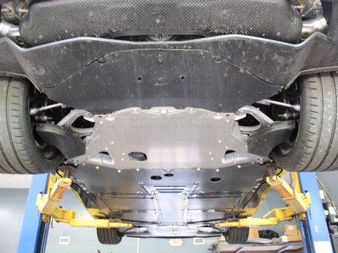 Used 2024 Chevrolet Corvette Stingray Preferred Cpe w/ Z51 Performance Package RWD image 96