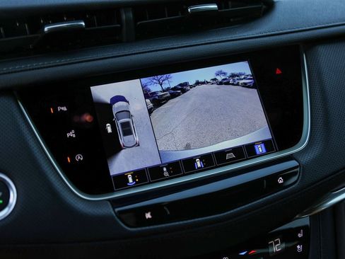 Certified 2023 Cadillac XT5 Premium Luxury w/ Technology Package image 17