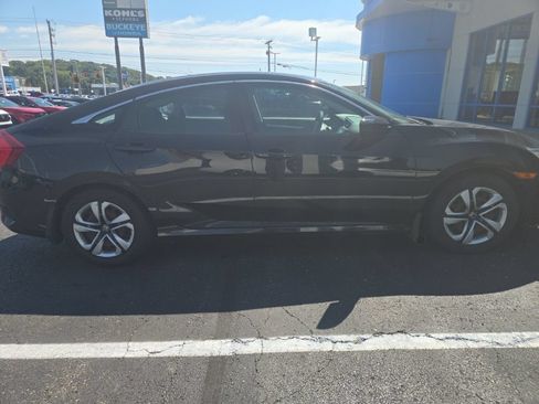Used 2018 Honda Civic LX image 7