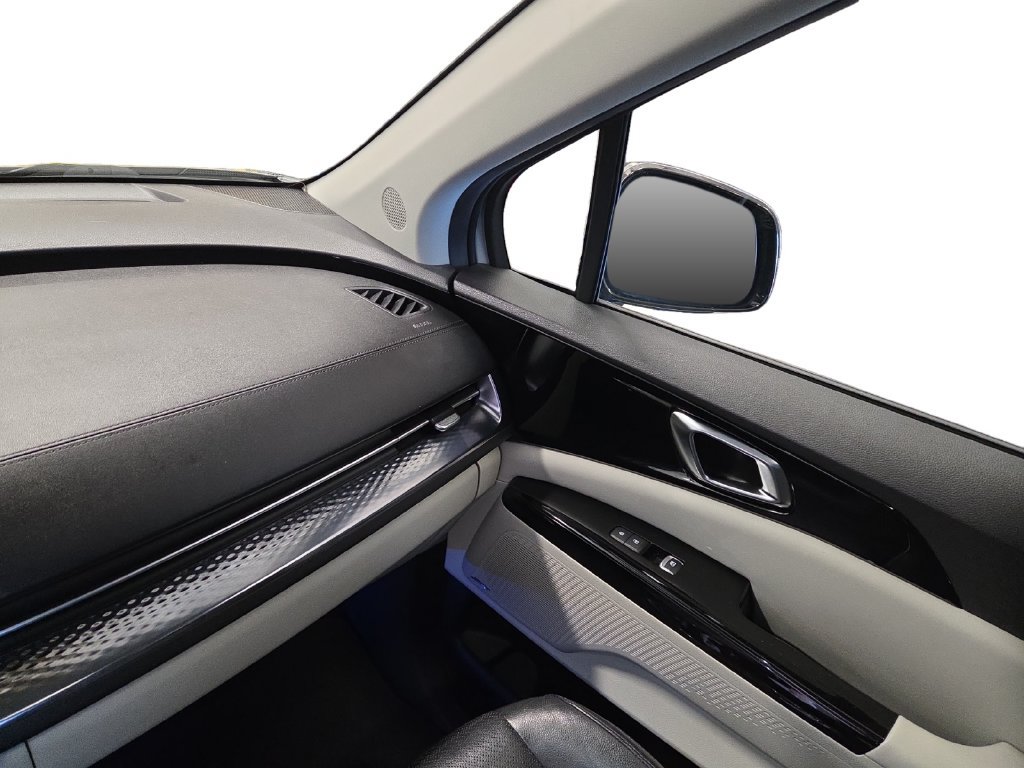 Used 2023 Kia Carnival SX Prestige FWD image 26