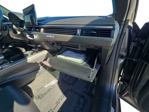 Used 2022 Audi A5 2.0T Premium Plus w/ Premium Plus image 18