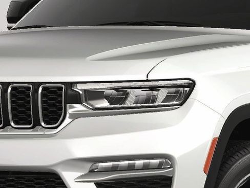 Used 2024 Jeep Grand Cherokee Limited AWD/4WD image 14