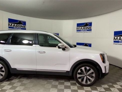 Used 2020 Kia Telluride S image 3