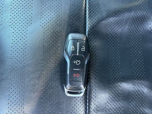 Used 2017 Ford Mustang GT Premium w/ GT Performance Package image 33