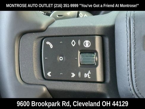 New 2026 Land Rover Defender 130 X-Dynamic SE image 33