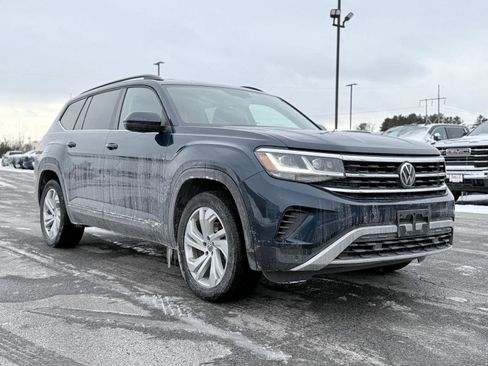 Used 2022 Volkswagen Atlas SE image 3