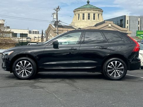 Used 2025 Volvo XC60 B5 Plus image 7